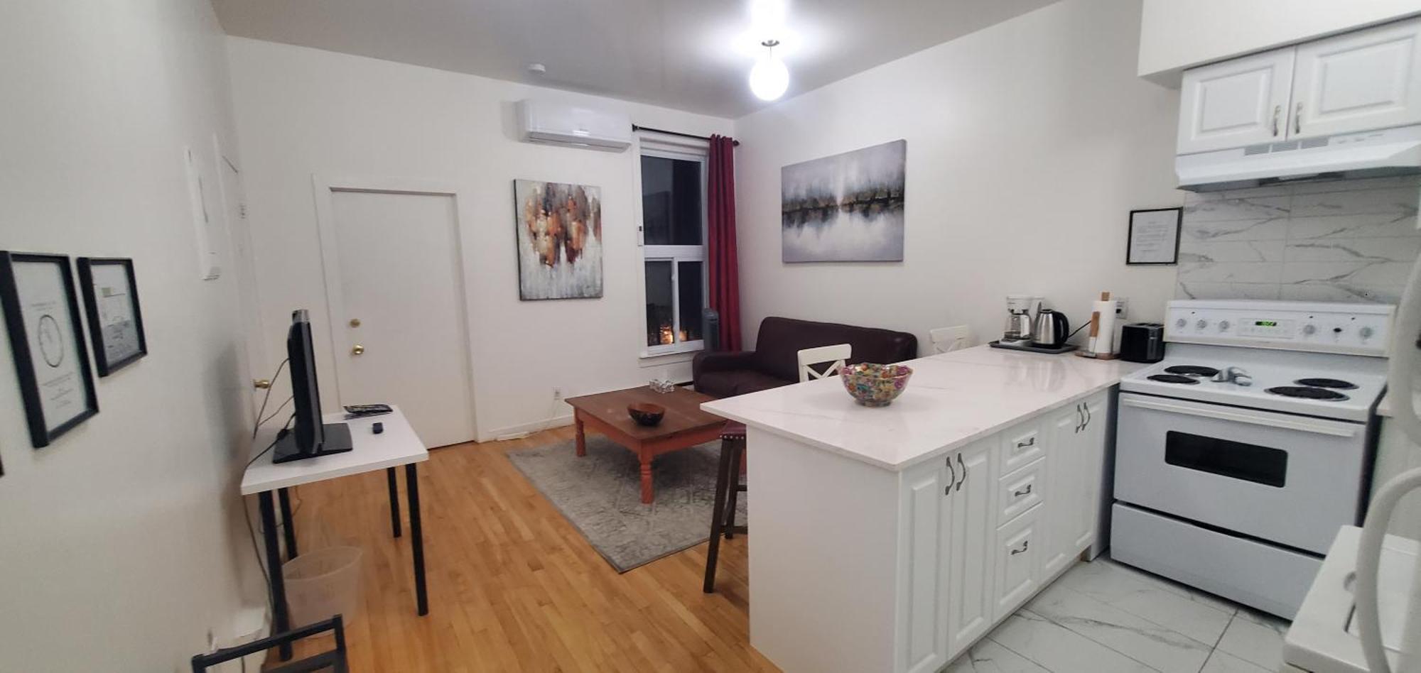 Villa Heart Of Mtr For Memorable Experience 7Minmetro 2 Backyard Fully Equipped Montréal Esterno foto